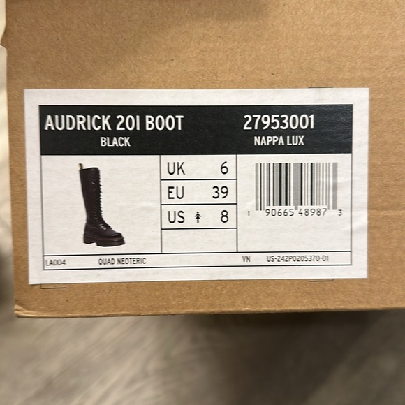 Dr. Martens Aldrich 20I Boot Nappa Lux Size 8 - Picture 4 of 4